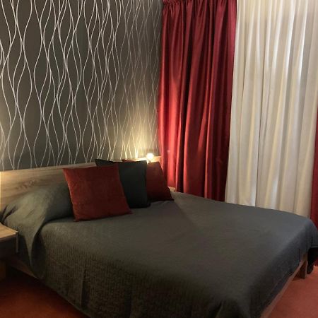Hotel Gostisce Stari Grad Senozece Exterior foto